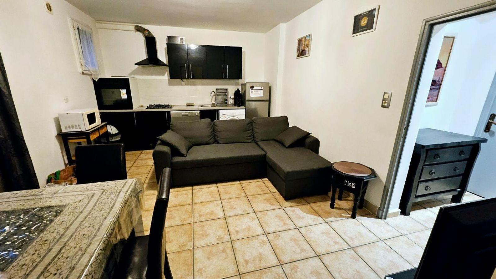Appartement T2 *